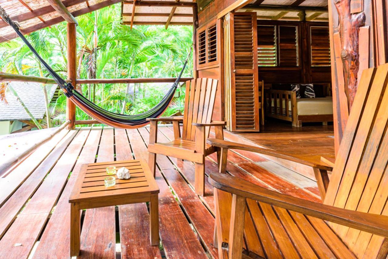 Funky Monkey Lodge Playa Santa Teresa  Kültér fotó