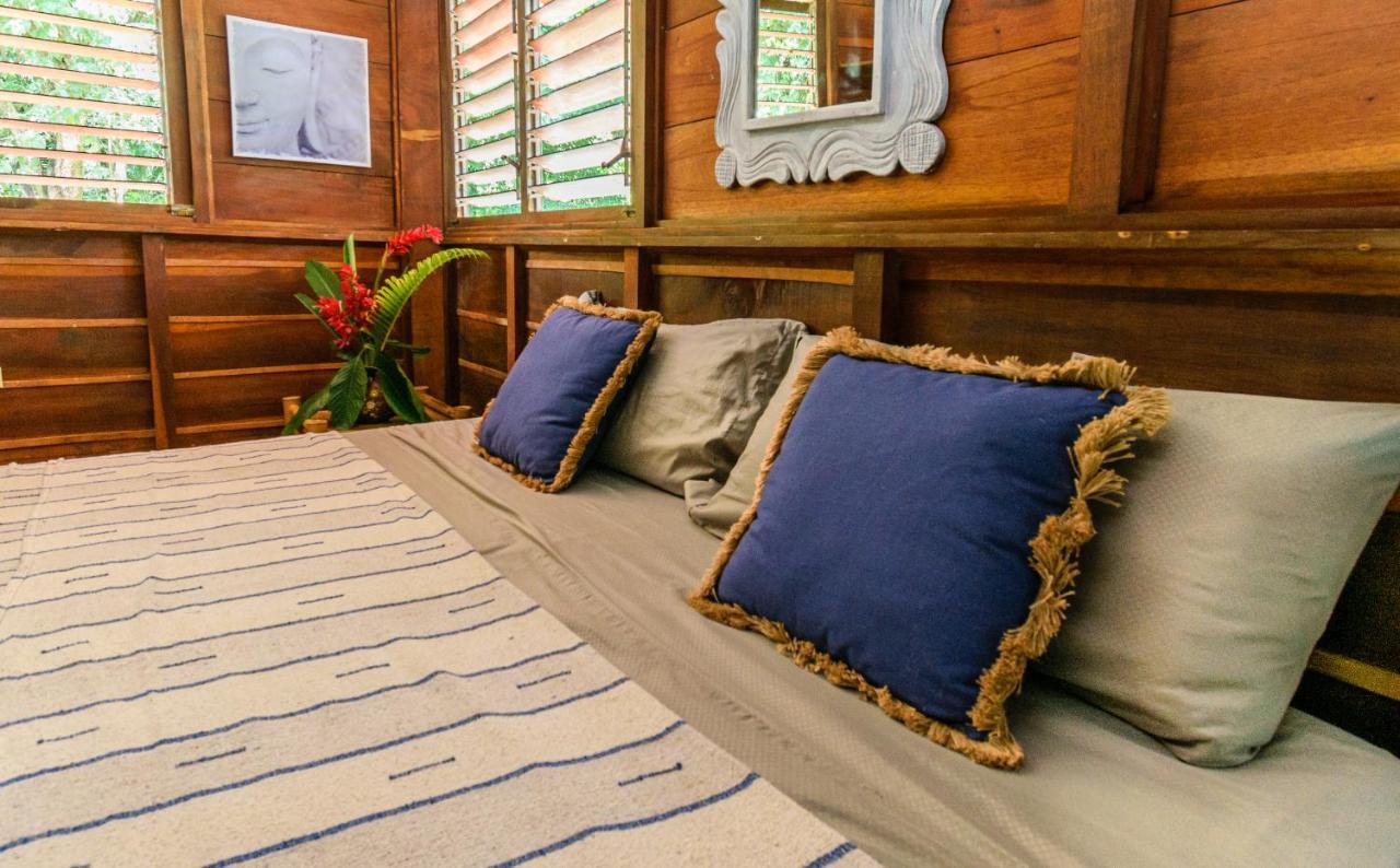 Funky Monkey Lodge Playa Santa Teresa  Kültér fotó