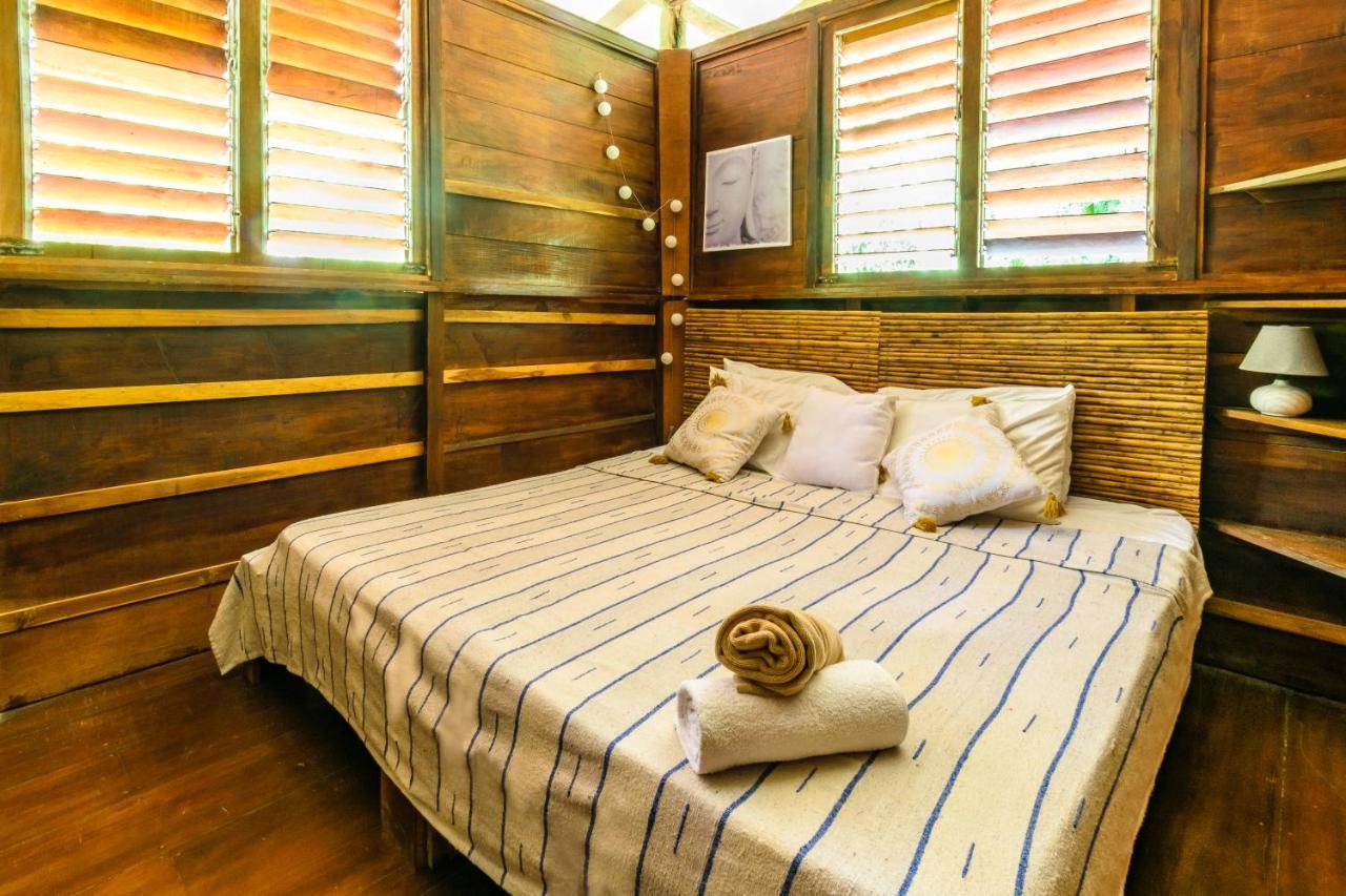 Funky Monkey Lodge Playa Santa Teresa  Kültér fotó