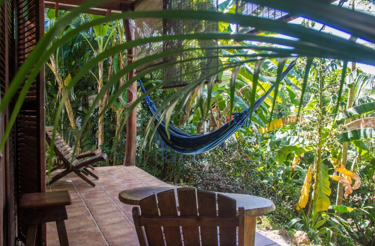 Funky Monkey Lodge Playa Santa Teresa  Kültér fotó